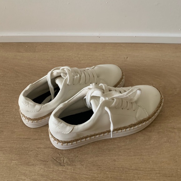 Nautica Running Shoes - Picture 4 of 5